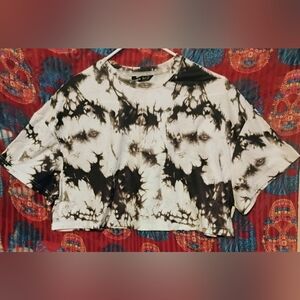 SHEIN Small Black\white Tie-Dye Crop Top